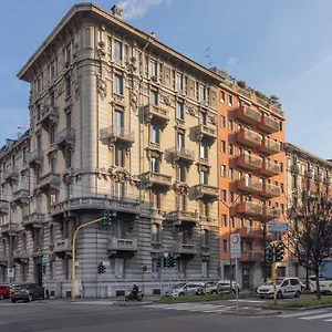 Luxury - Soperga 2 , Milano Italia